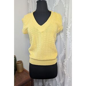 90s Knit Sweater Vest V-Neck Sleeveless Yellow Women's Size Small Vintage